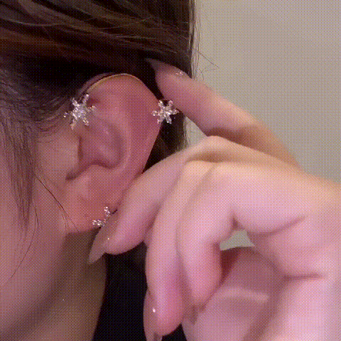 雪のジルコニアピアス