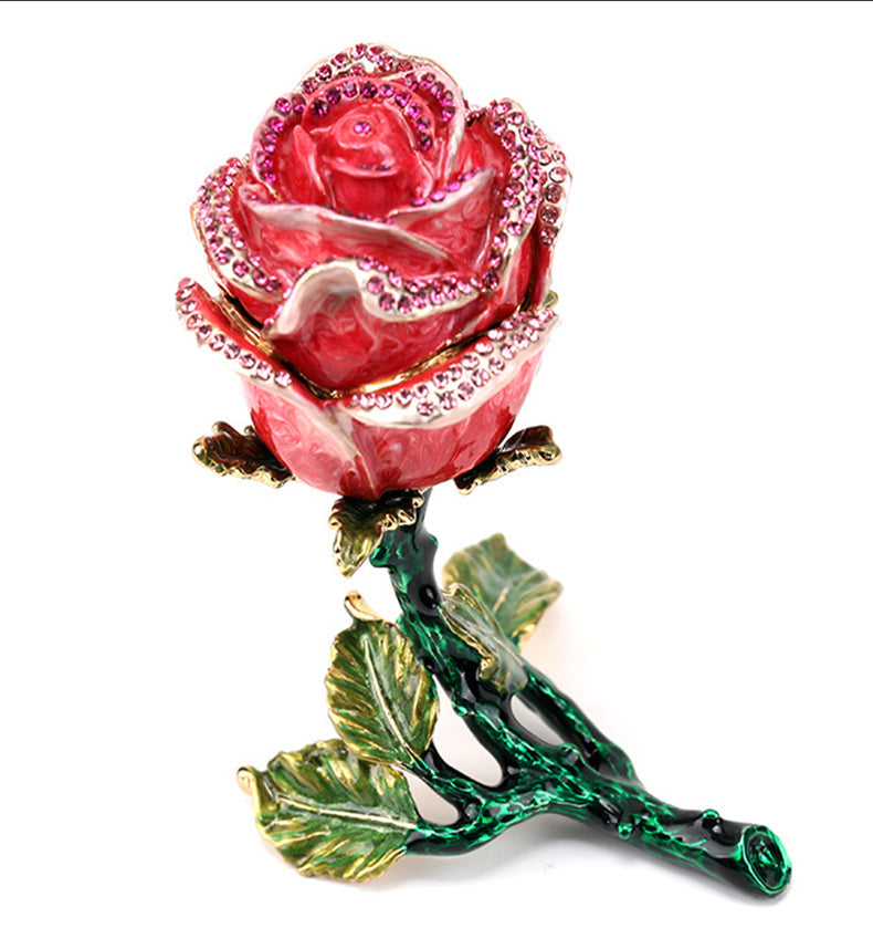 ハート型ネックレスとバラの花のジュエリーボックスセット