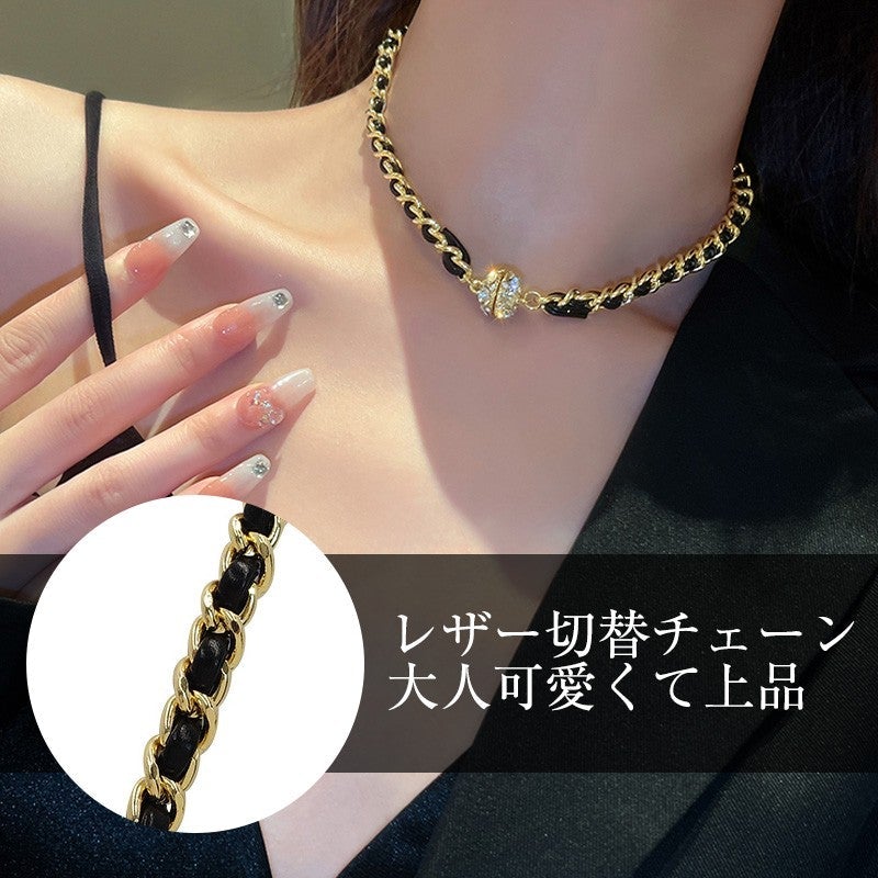 華奢なマグネットネックレス
