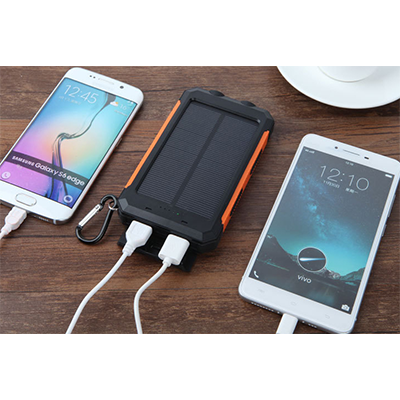 ソーラーチャージャー 20000mAh 懐中電灯&SOS発信&フラッシュモード