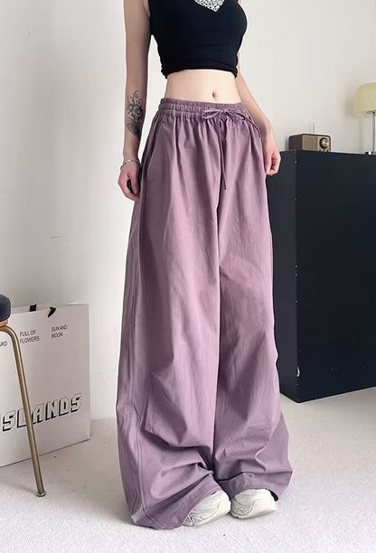 着痩せるタックナイロンパンツ