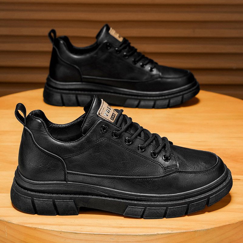 【百年の老舗、ここだけ】ゴルフをする際に履く純手工のオーダーメイド紳士用皮靴、ファッション性が高く品位が漂います！